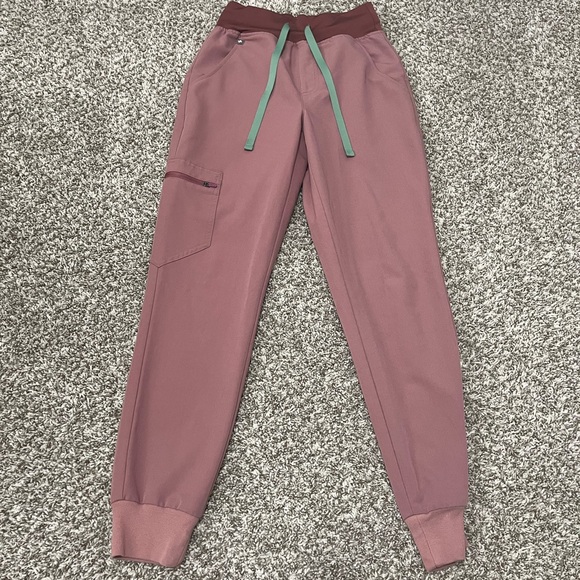 Figs Pants - Figs Mauve Pink Jogger Scrub Pants with Green Drawstring